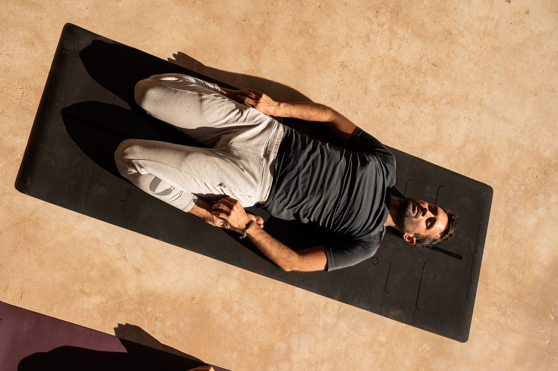 ¿Se puede practicar yoga en casa sin instructor?